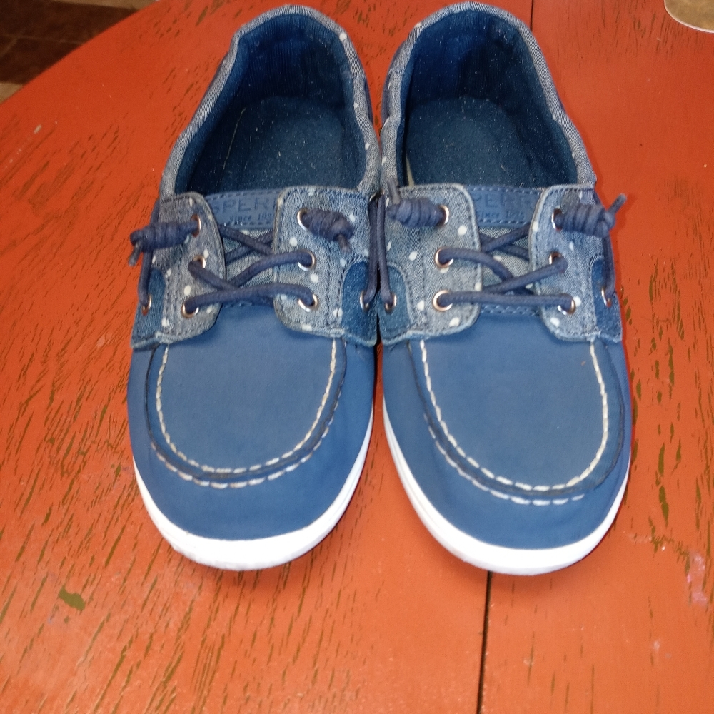 Girls blue SPERRYS